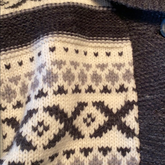 Knit sweater - Picture 2 of 4
